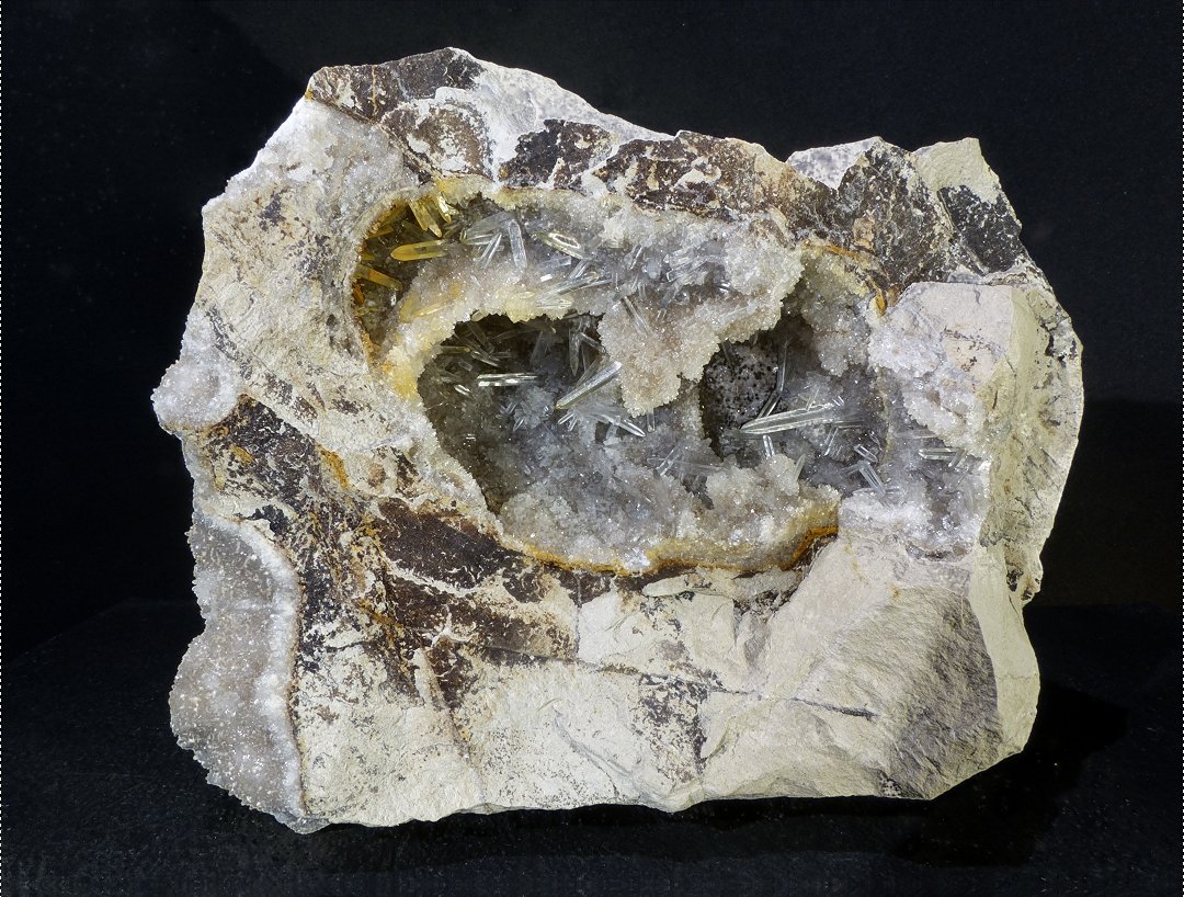 Celestina
9 x 7,5 x 4 cm
(Autor: Javier Rodriguez)