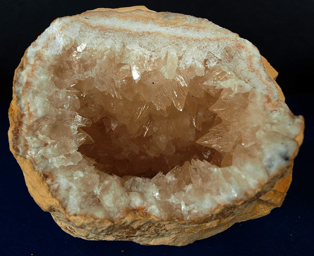 Calcita
9.5 x 8 cm
(Autor: Pedro Antonio)