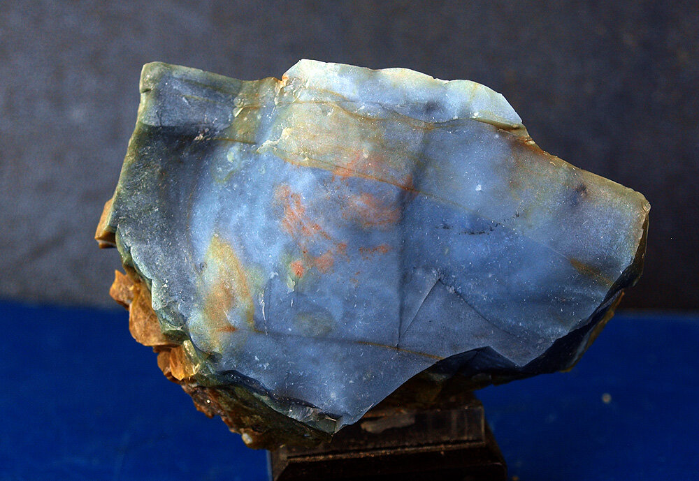 Ópalo
Volcán Cabezo Negro de Zeneta, Murcia, Comarca Huerta de Murcia, Región de Murcia (Murcia), España
9 x 6.5 cm
(Autor: Pedro Antonio)