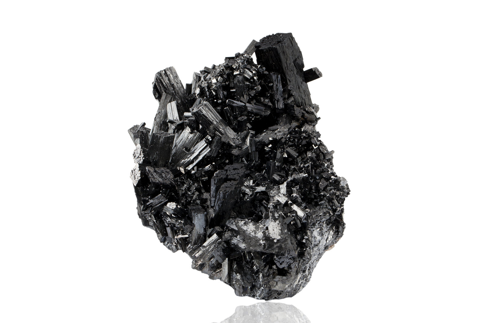 Manganita
17 x 12 x 11,5 cm
(Autor: Museo MIM)