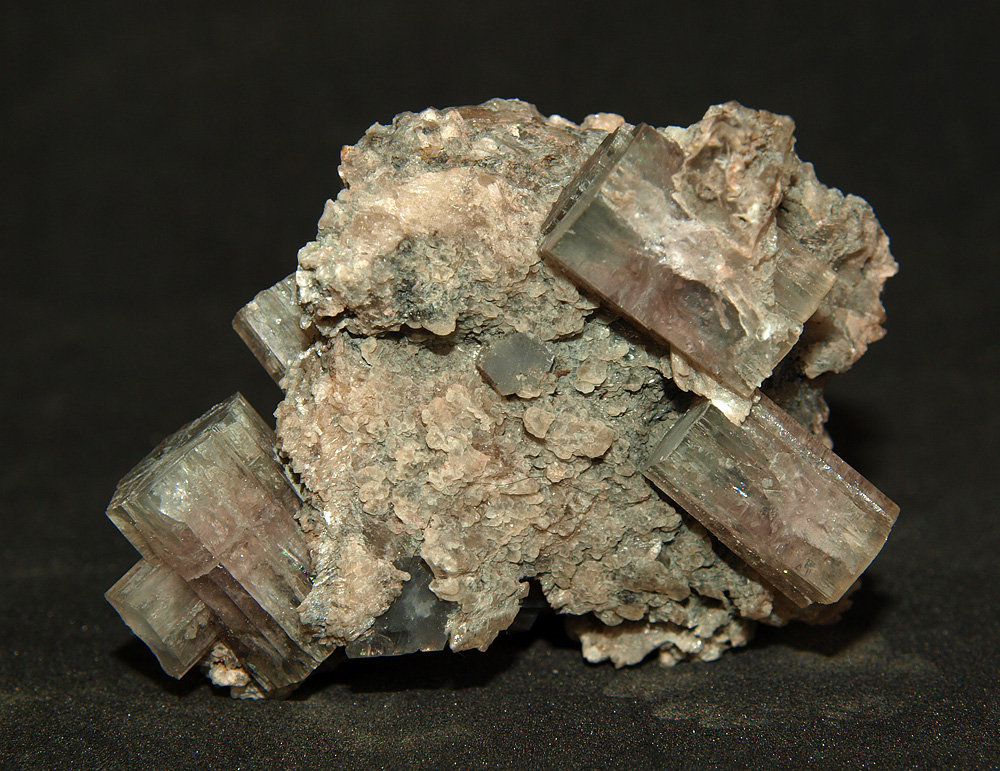 Aragonito
7 x 5.5 cm
(Autor: Pedro Antonio)