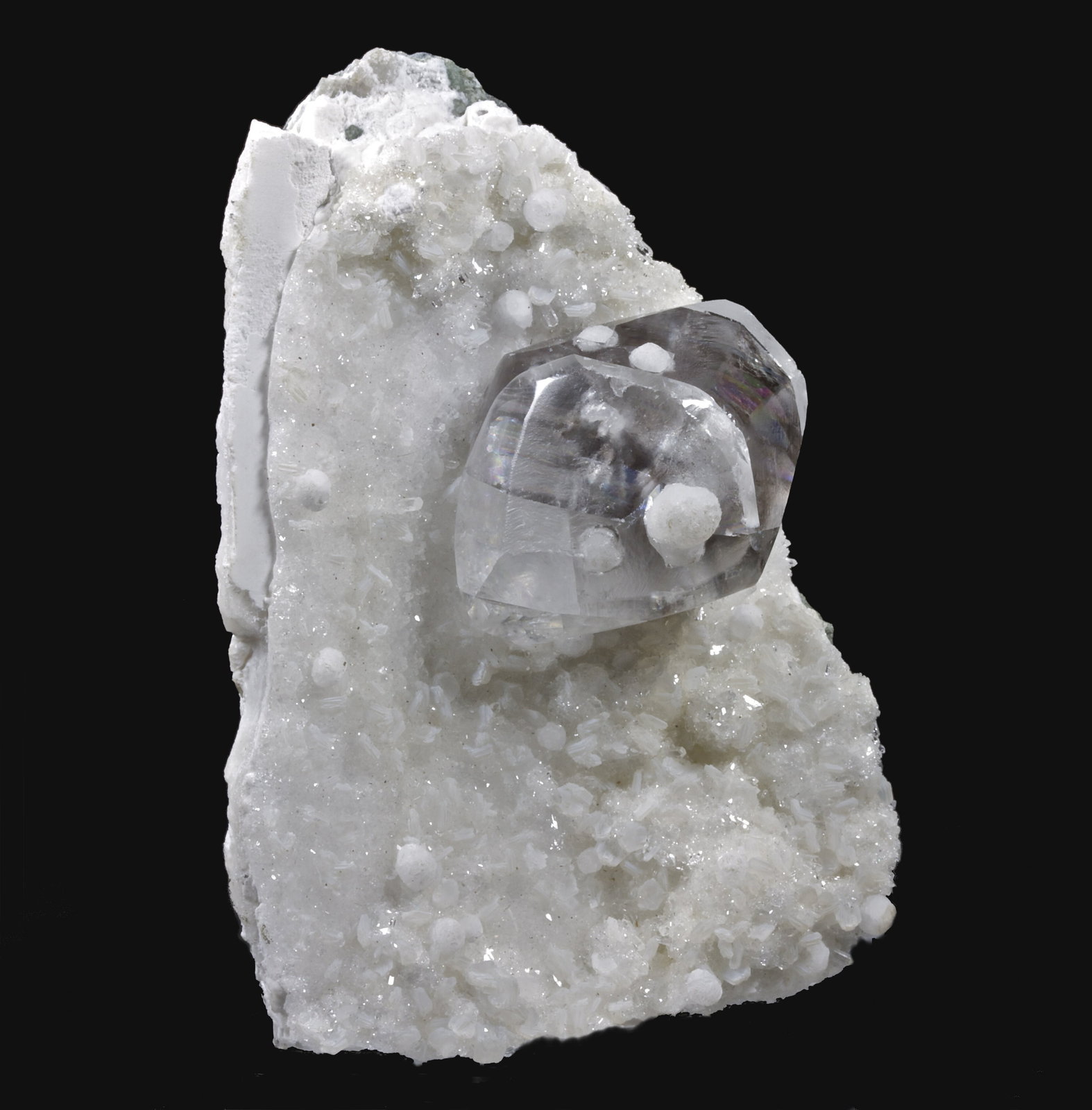 Calcita, Girolita
6,3 x 4,5 cm.
(Autor: Xavier bordas)