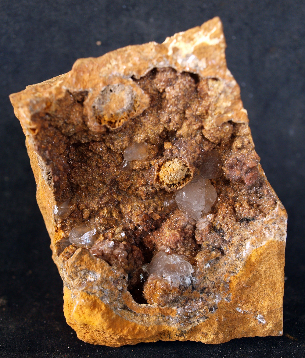 Calcita
8 x 5.5 cm
(Autor: Pedro Antonio)