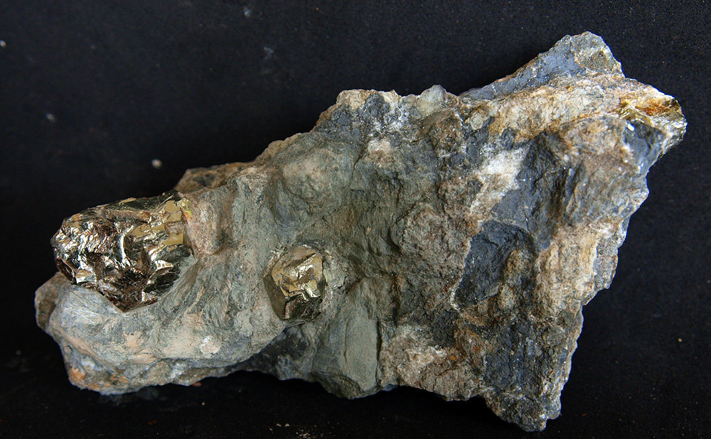 Pirita
11.5 x 7 cm
(Autor: Pedro Antonio)