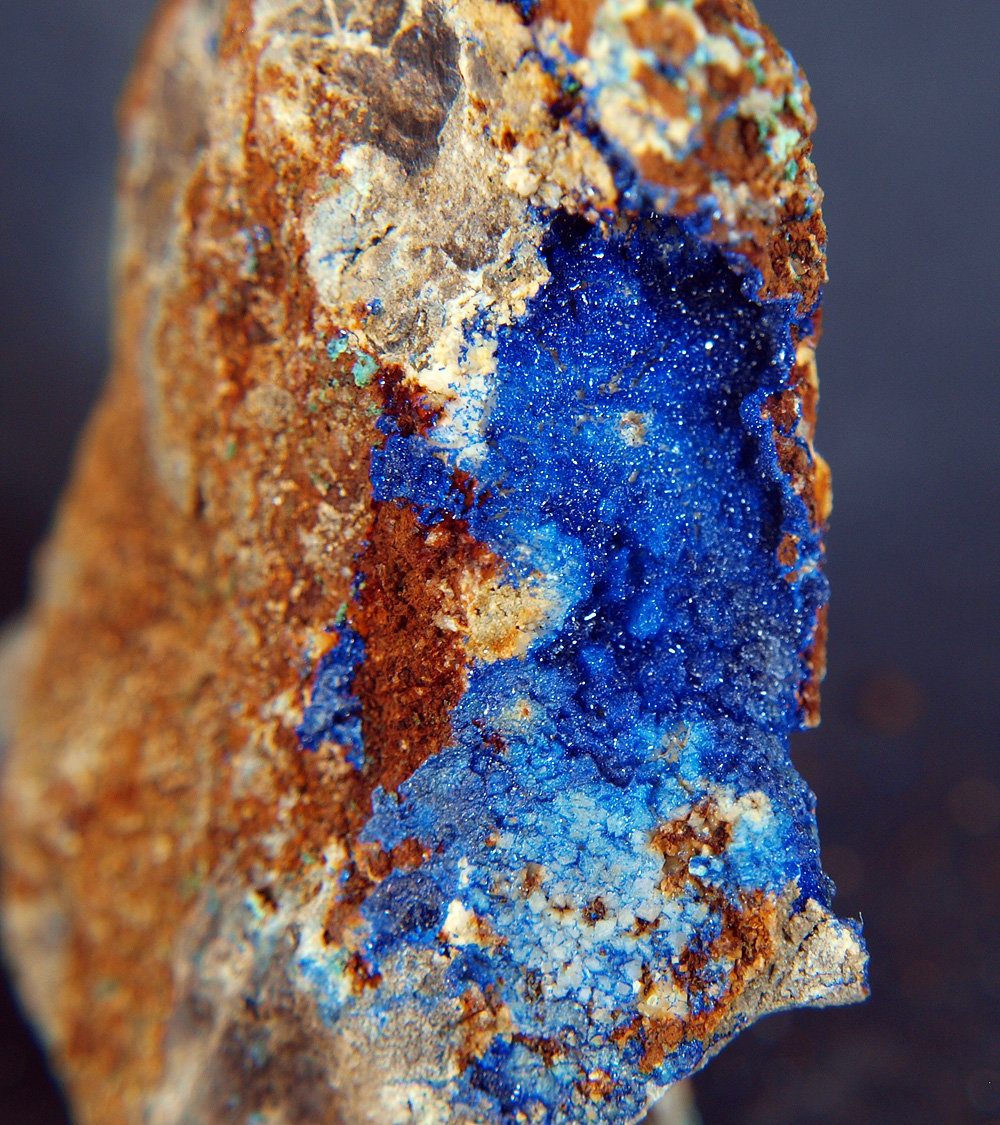 Azurita
6.5 x 2.5 cm
(Autor: Pedro Antonio)