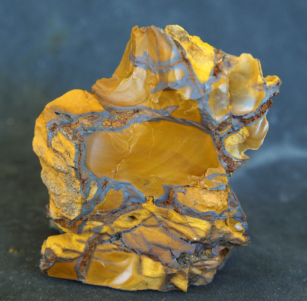 Opalo
7 x 5.5 cm
(Autor: Pedro Antonio)