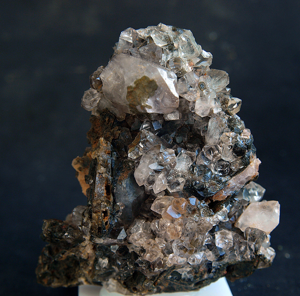 Cuarzo
8 x 7 cm
(Autor: Pedro Antonio)