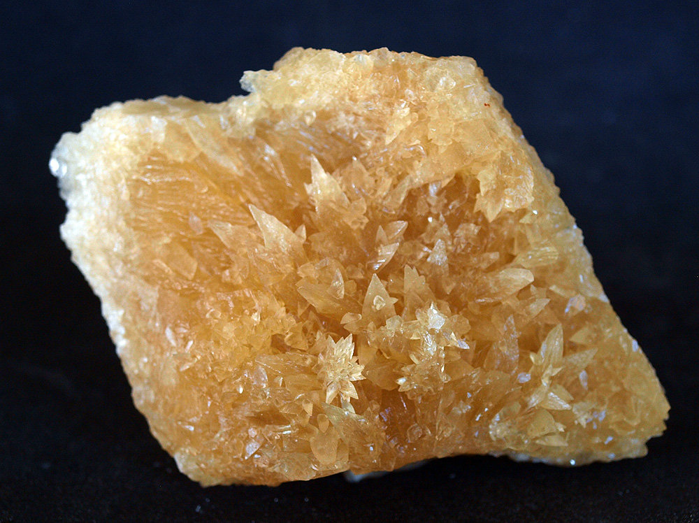 Calcita
9 x 6.5 cm
(Autor: Pedro Antonio)