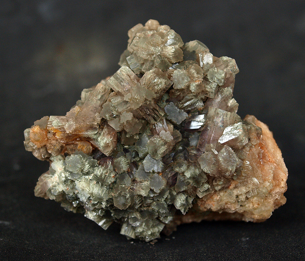 Aragonito
7 x 5.5 cm
(Autor: Pedro Antonio)