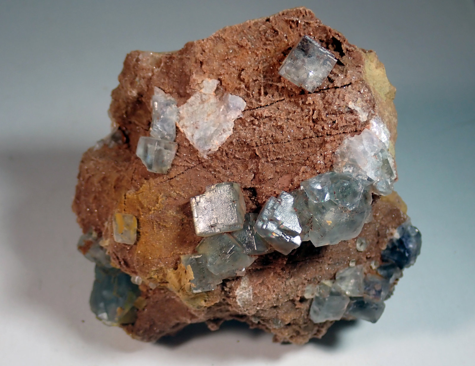 Fluorita
Medida: 9,7 x 9,2 x 5,8 cms
(Autor: Joan Martinez Bruguera)