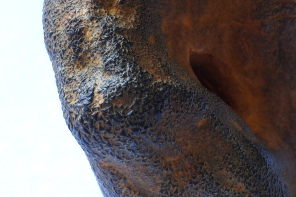 Goethita pseudomórfica de Pirita
Medidas pieza: 3,7x3,3x2 cm
(Autor: Sergio Pequeño)
