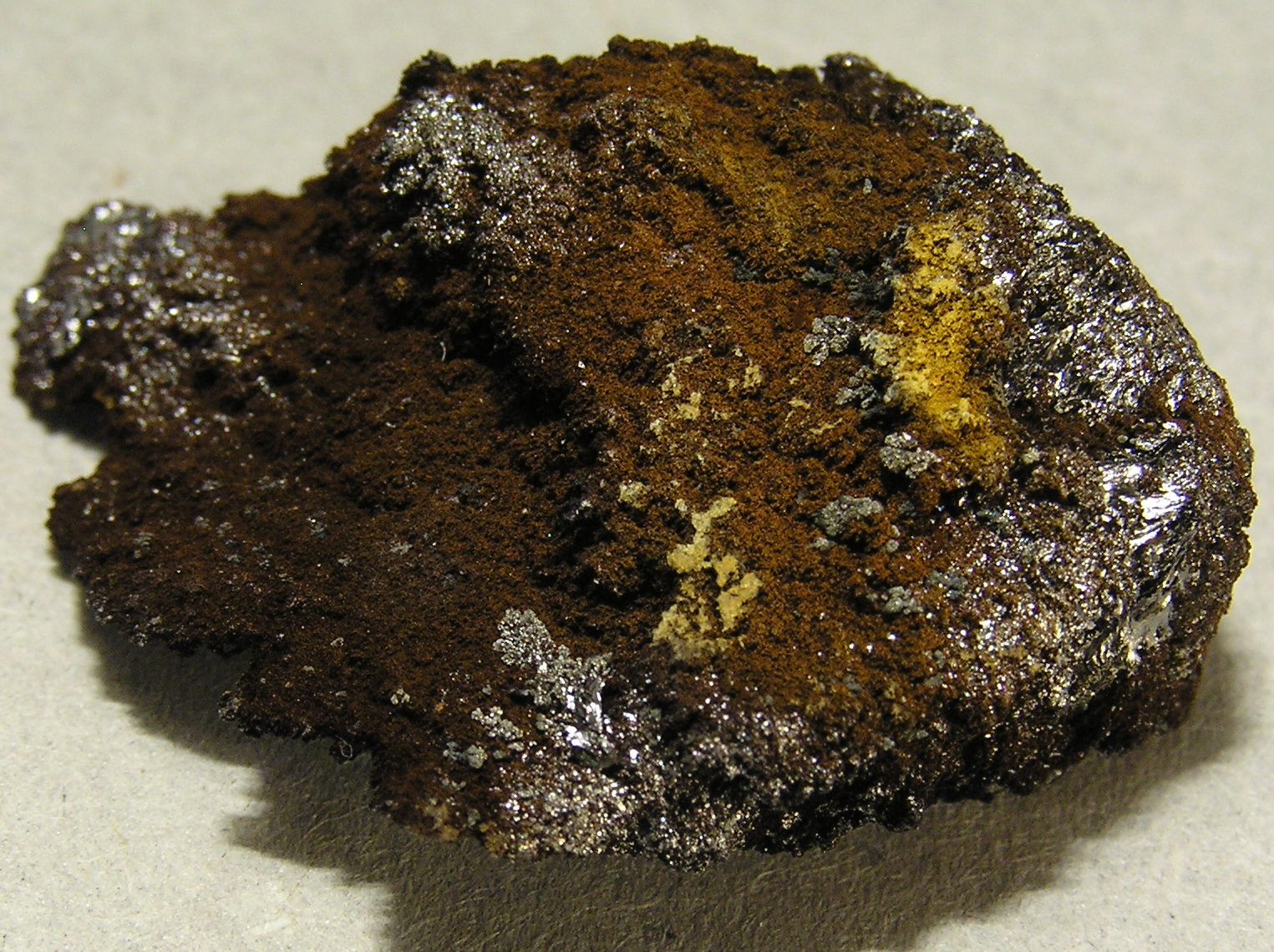 Rancieíta
3 x 2 x 0,3 cm
(Autor: Frederic Varela)