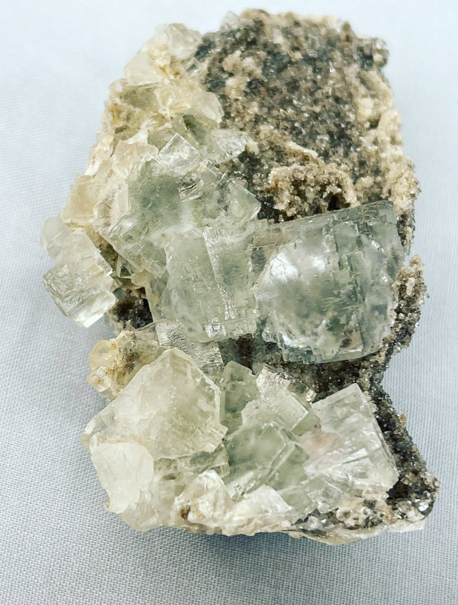 Fluorita
7cm de largo y 2,5cm de alto
(Autor: castrominerals)