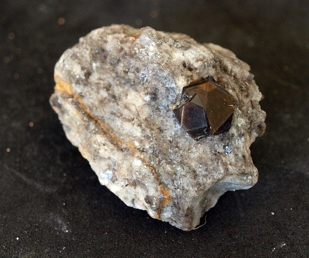 Cuarzo
4 x 2.5 c,m
(Autor: Pedro Antonio)