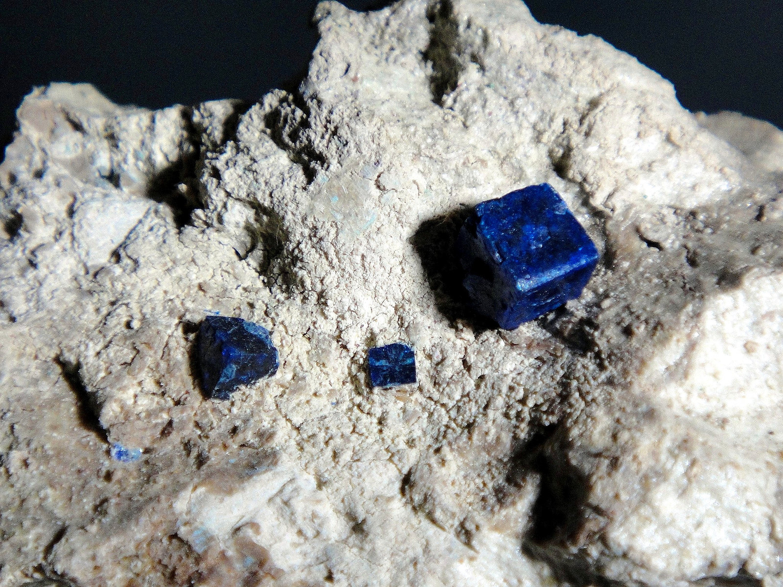 Boleita
Cristal de 0,5 cm.
(Autor: Antonio P. López)