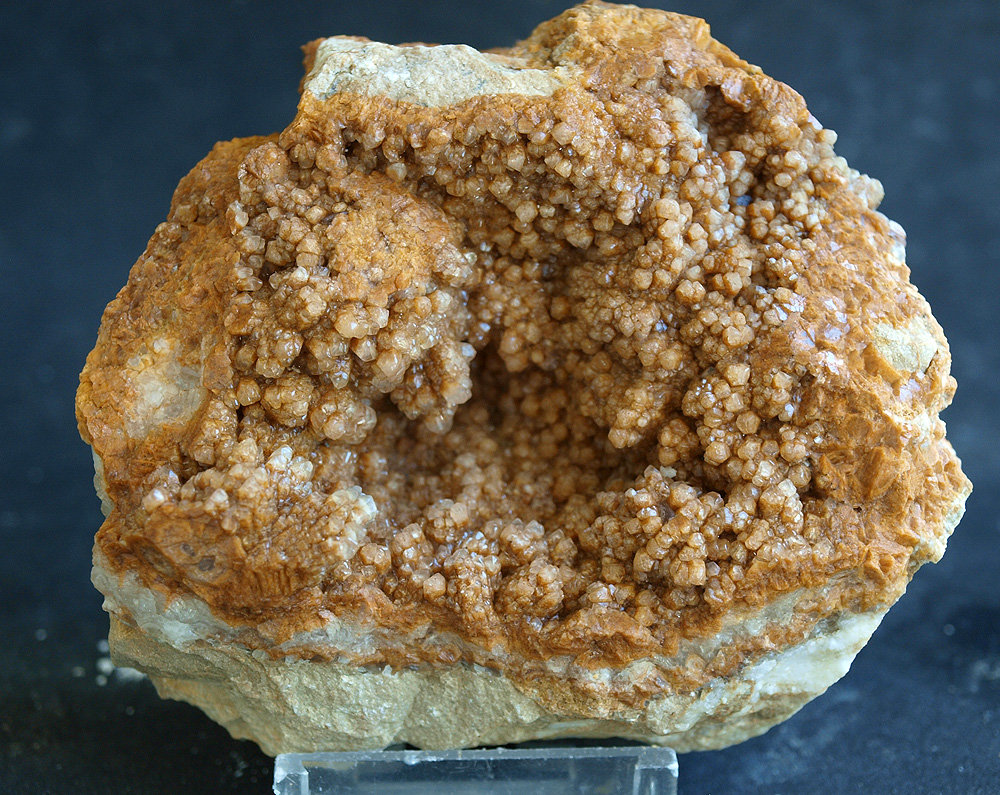 Calcita
9 x 8 cm
(Autor: Fed..Esp..de Mineralogía)