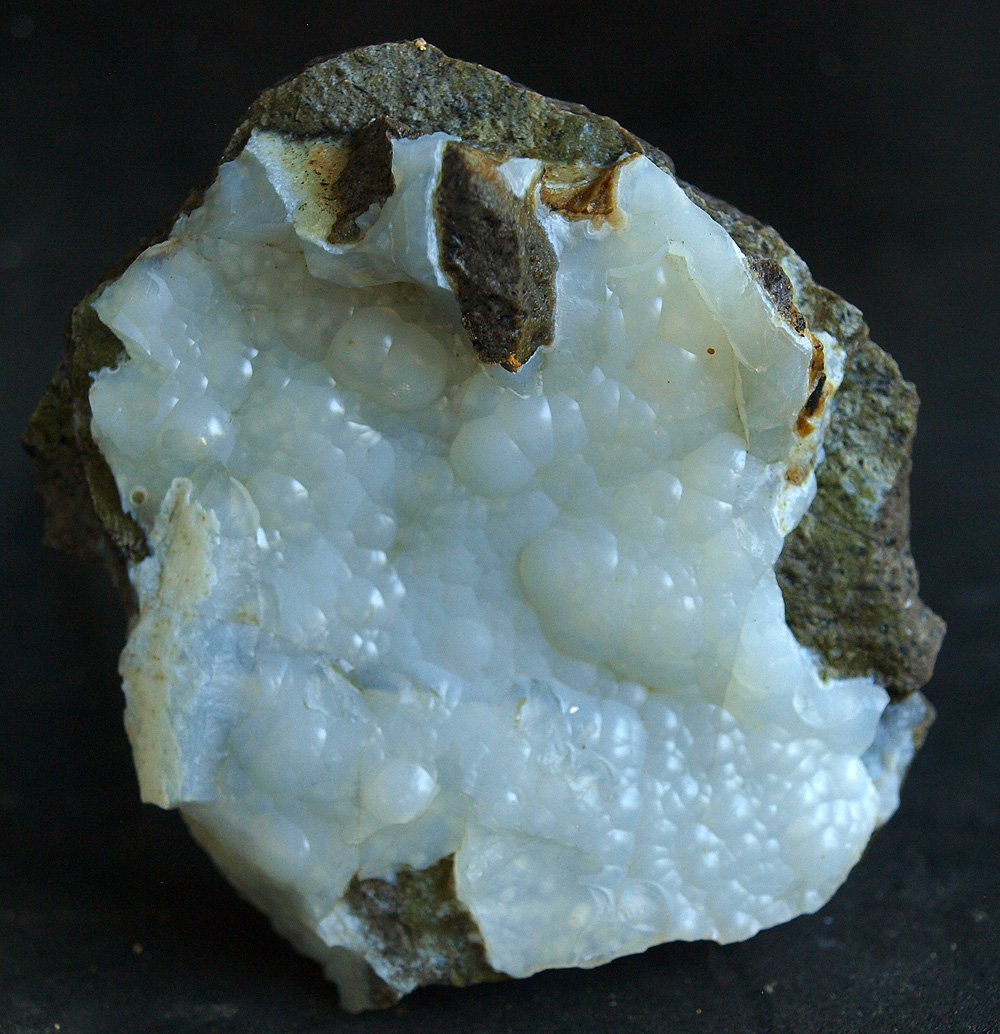 Cuarzo (variedad calcedonia)
6.5 x 6 cm
(Autor: Pedro Antonio)