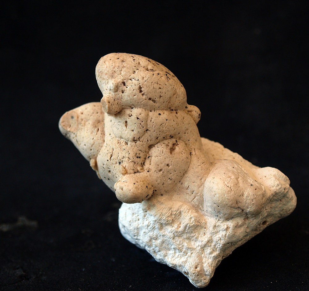 Ópalo (variedad menilito)
4.5 x 4.5 cm
(Autor: Pedro Antonio)