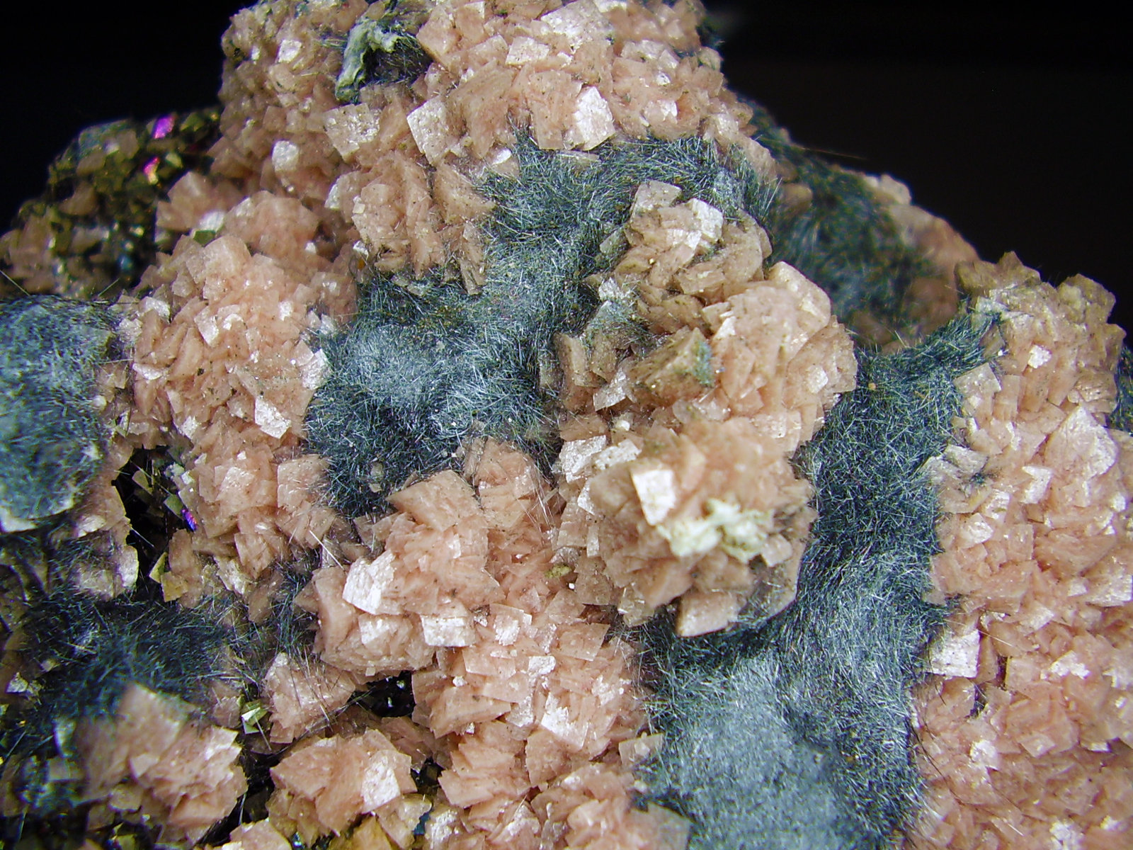 Rodocrosita, Boulangerita
14x12 cm
(Autor: geoalfon)
