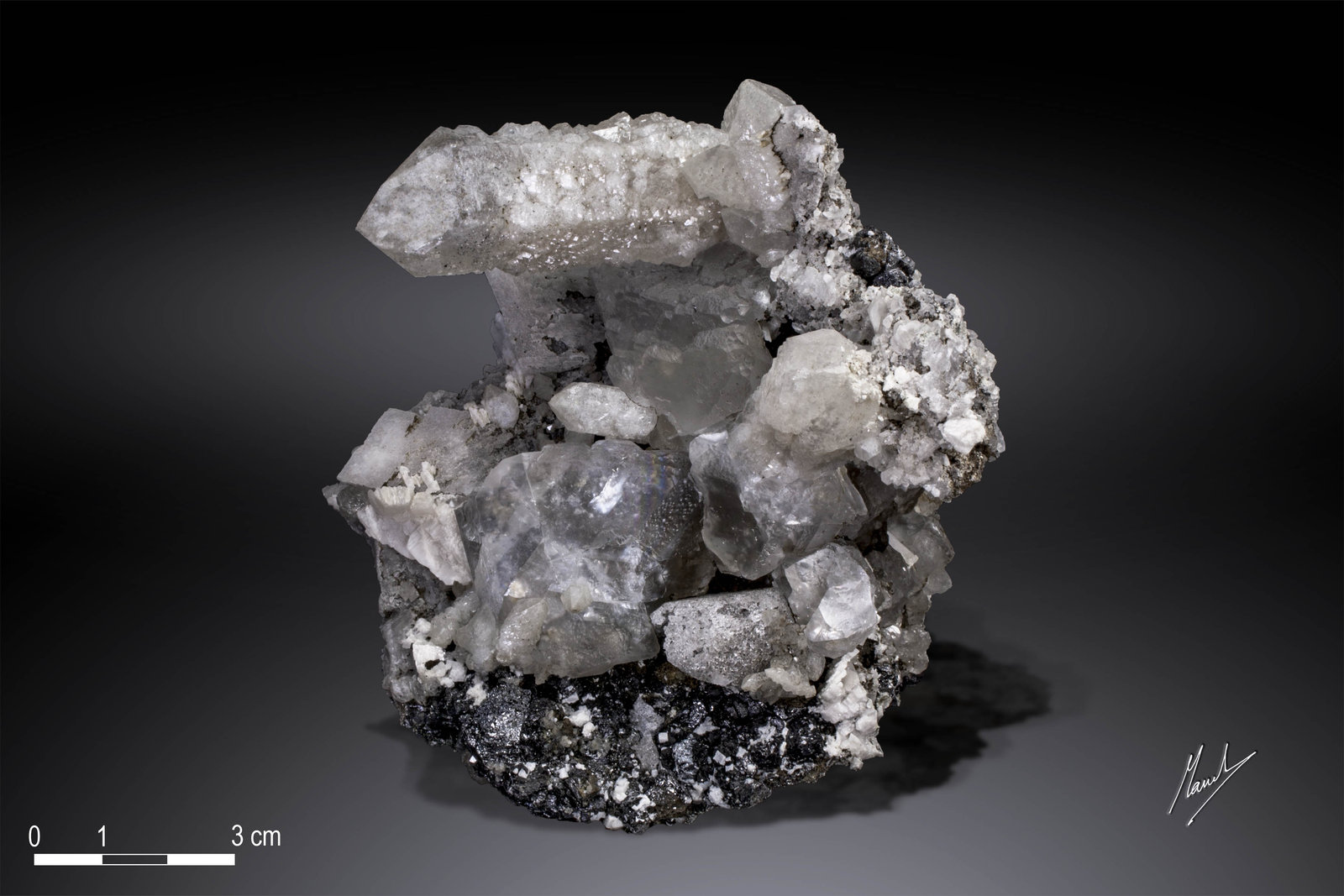 Cuarzo, Fluorita, Calcita y Magnetita
102x 102 mm
(Autor: Manuel Mesa)