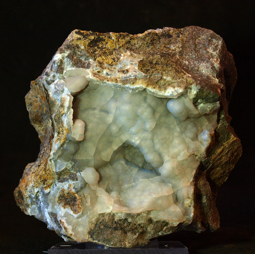 Cuarzo (variedad calcedonia)
10 x 10 cm
(Autor: Pedro Antonio)
