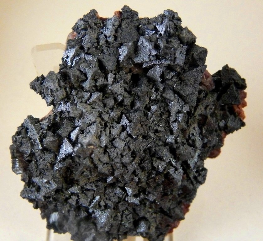Hausmannita.
77x55 mm.
(Autor: Jesus Franquesa Baucells)