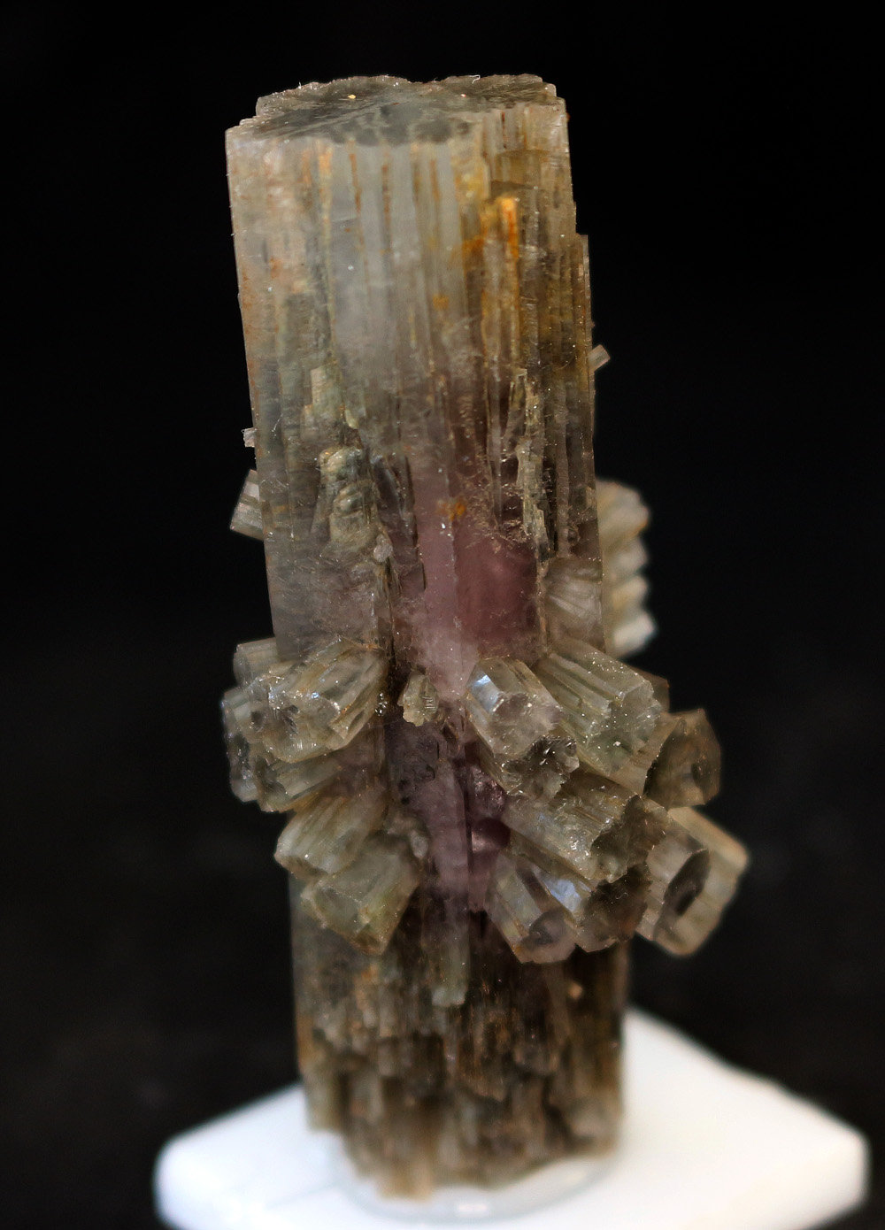 Aragonito
6 x 2.5 cm
(Autor: Pedro Antonio)