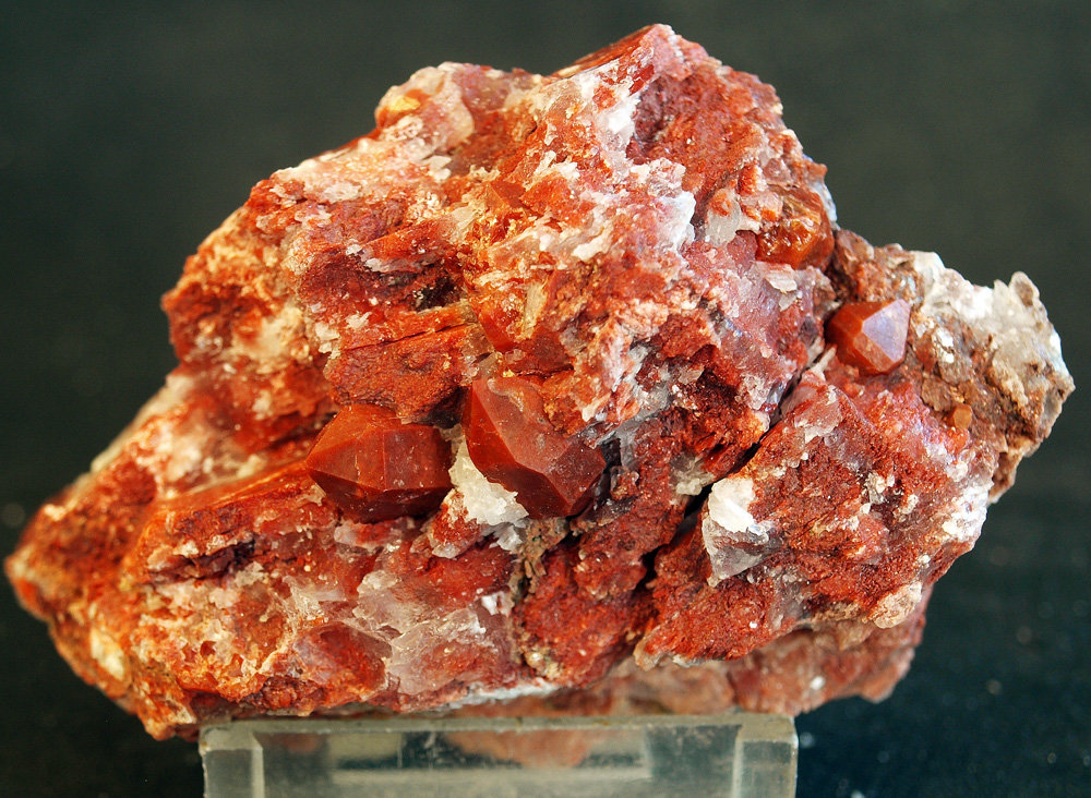 Cuarzo (variedad hematoideo)
7.5 x 5 cm
(Autor: Pedro Antonio)