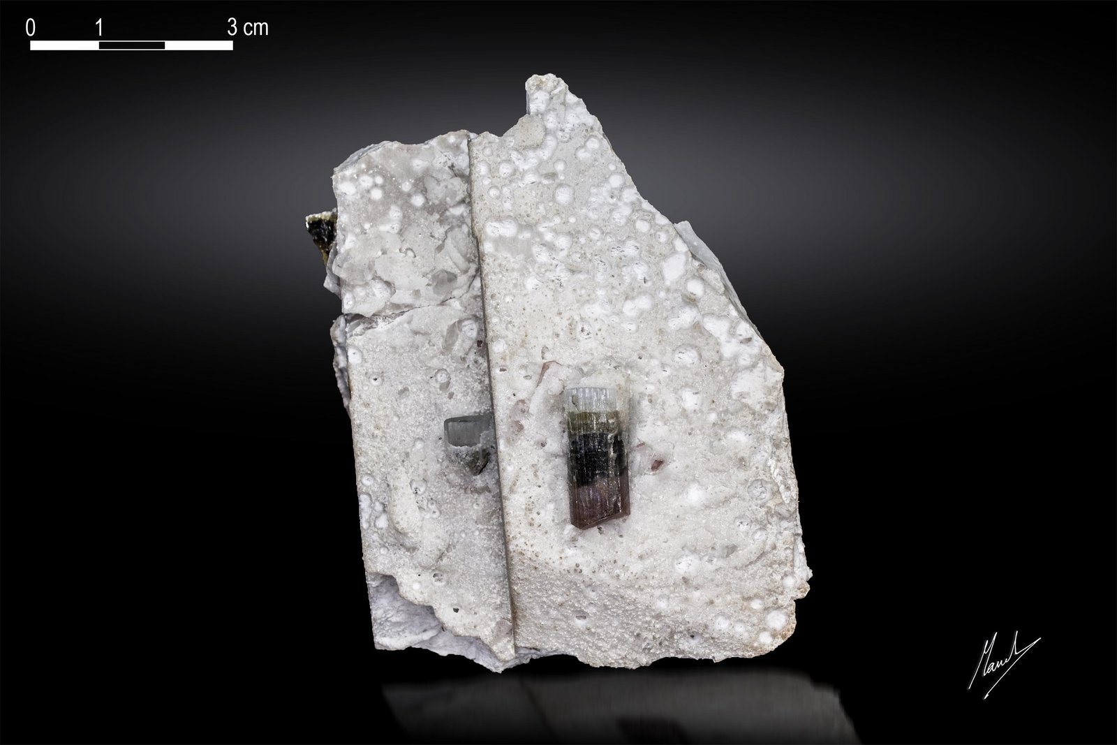 Elbaita
86 x 65 mm
(Autor: Manuel Mesa)