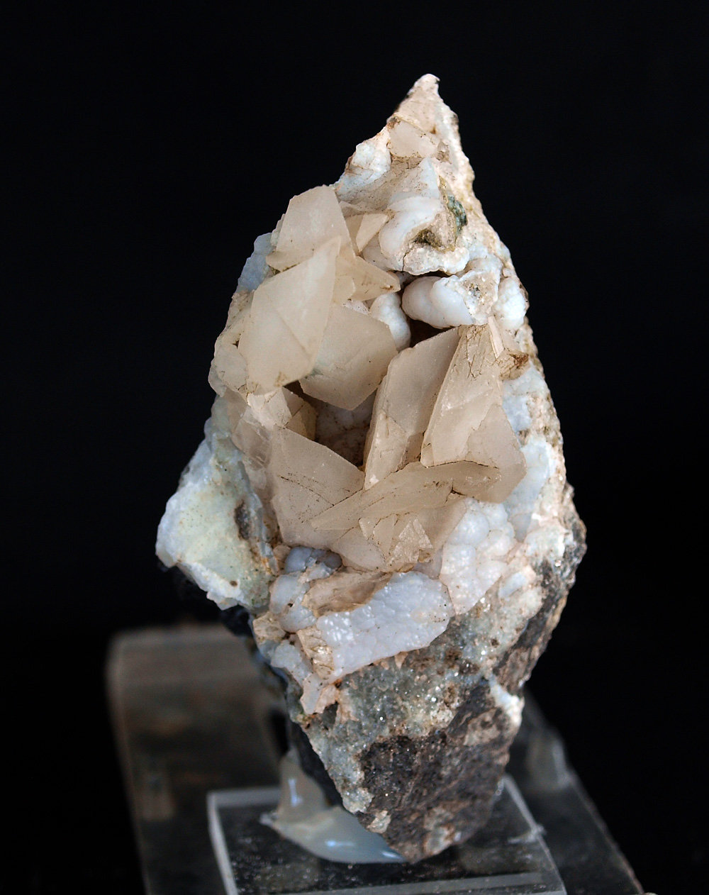 Calcita sobre Cuarzo (variedad calcedonia)
6 x 2 cm
(Autor: Pedro Antonio)