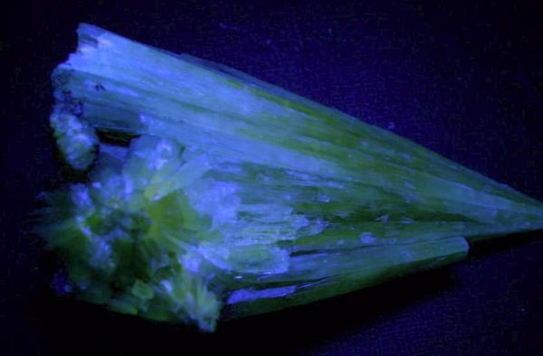 Aragonito
10 x 5 cm
(Autor: Antonio Alcaide)