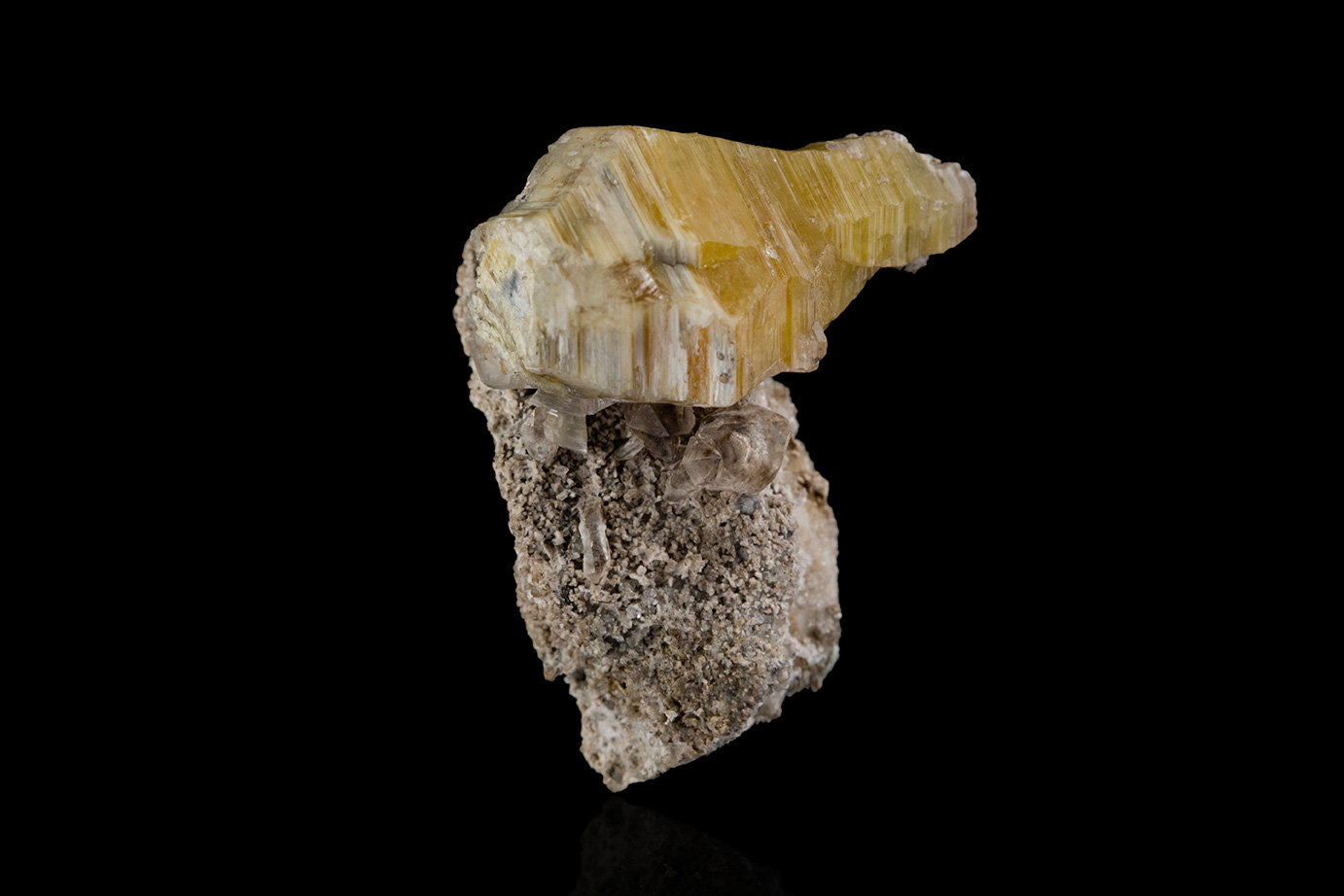 Weloganita
3 x 2.5 x 2 cm
(Autor: Museo MIM)
