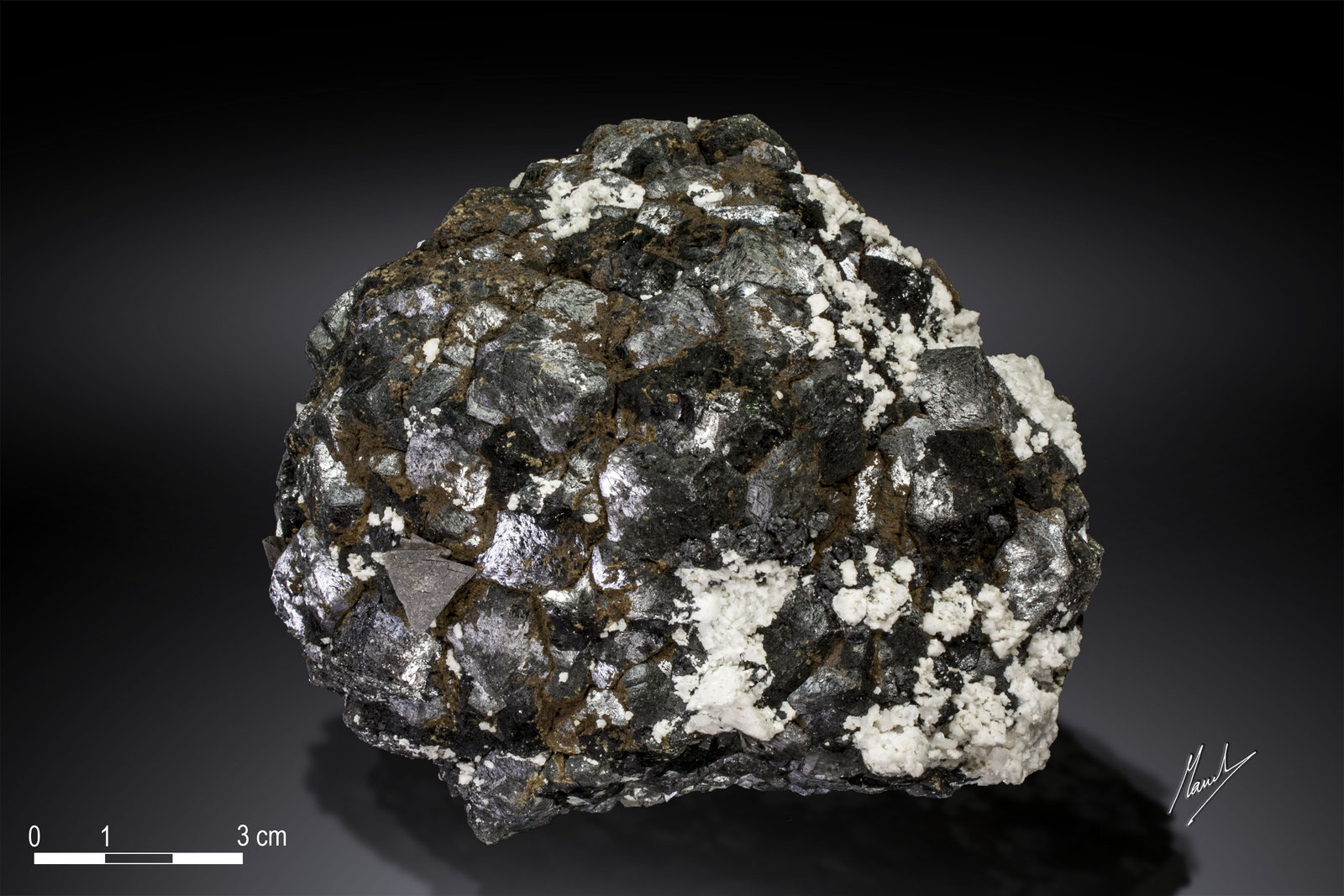 Helvina sobre Magnetita
122 X 115 mm
(Autor: Manuel Mesa)