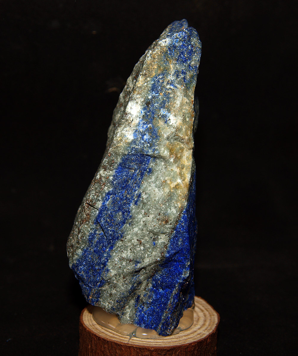 Lazurita
7 x 3 cm
(Autor: Pedro Antonio)