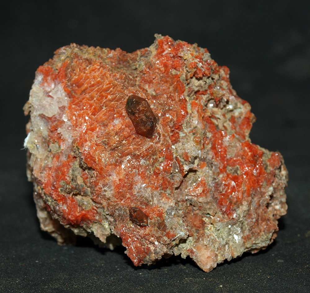 Cuarzo (variedad hematoide)
4.5 x 5.5 cm
(Autor: Pedro Antonio)