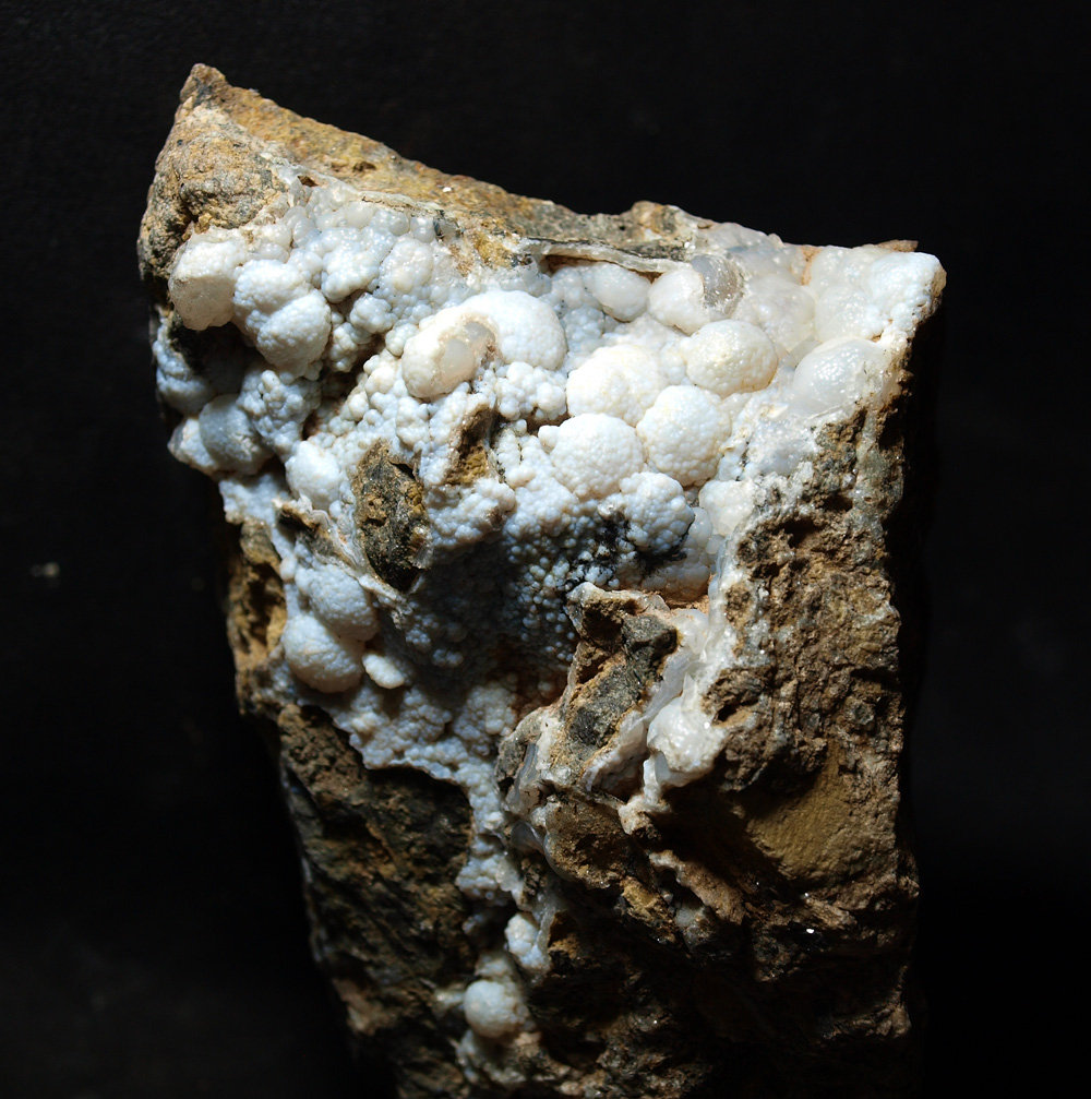 Cuarzo (variedad calcedonia)
10 x 6.5 cm
(Autor: Pedro Antonio)