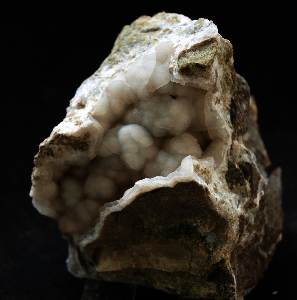 Cuarzo (variedad calcedonia)
7.5 x 5.5 cm
(Autor: Pedro Antonio)