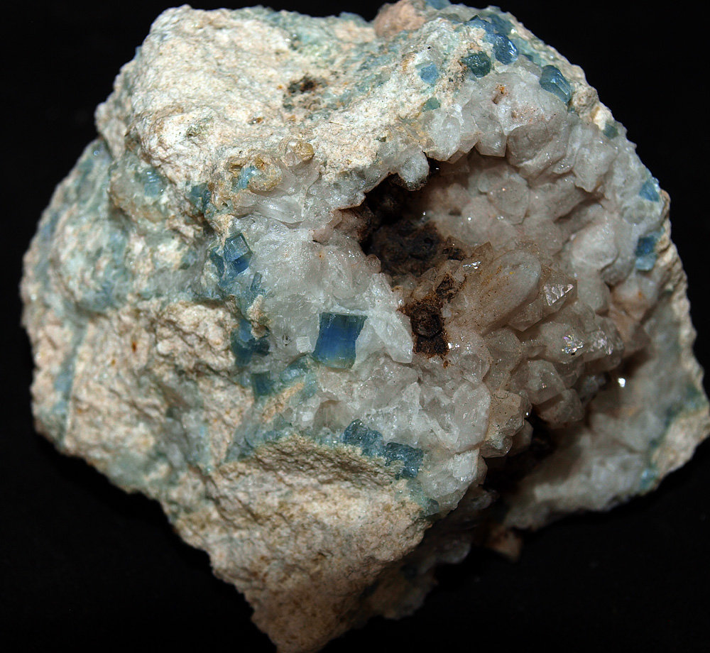 Fluorapatito
5 x 6.5 cn
(Autor: Pedro Antonio)