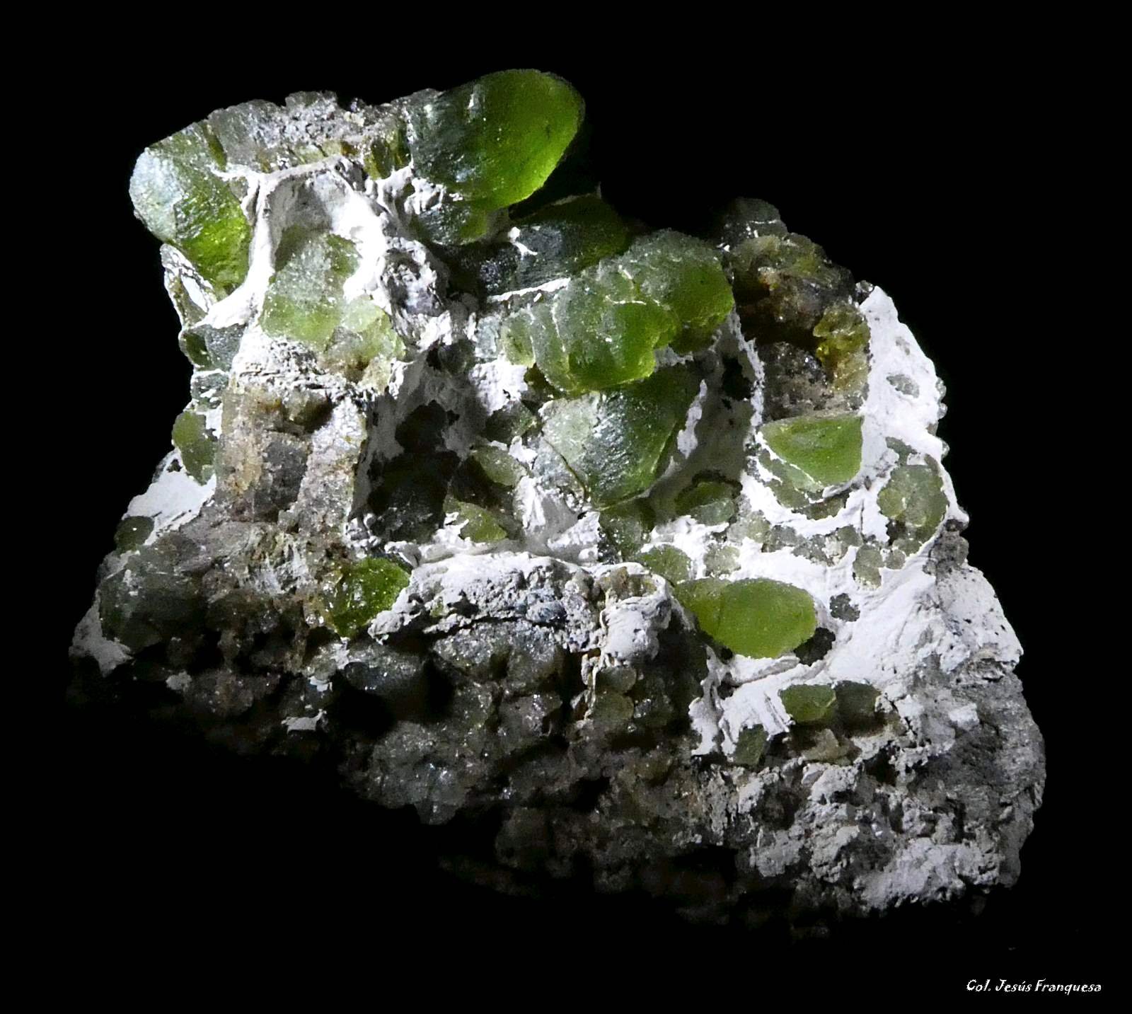 Forsterita (variedad peridoto)
90x65 mm.
(Autor: Jesus Franquesa Baucells)