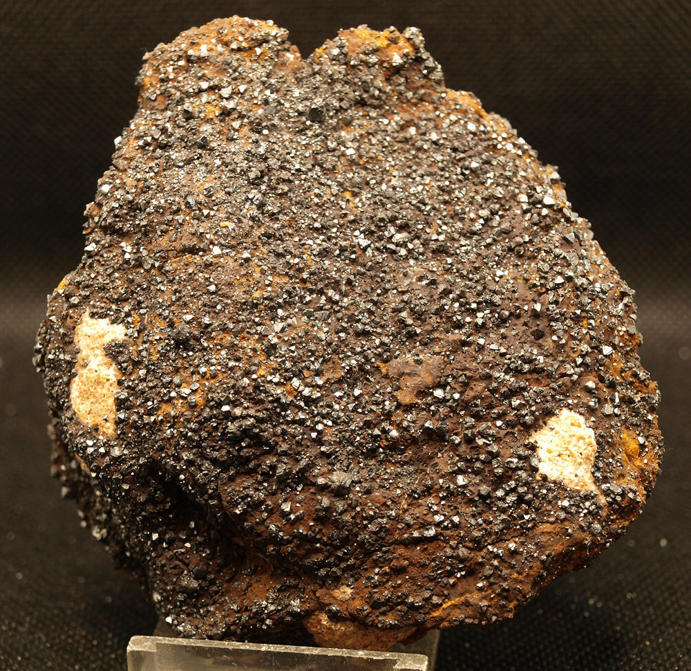 Magnetita
9 x 9.5 cm
(Autor: Pedro Antonio)