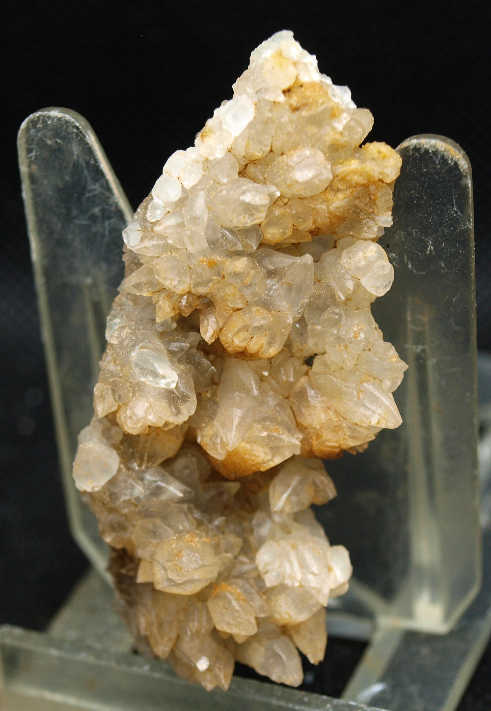 Calcita
6 x 2.5 cm
(Autor: Pedro Antonio)