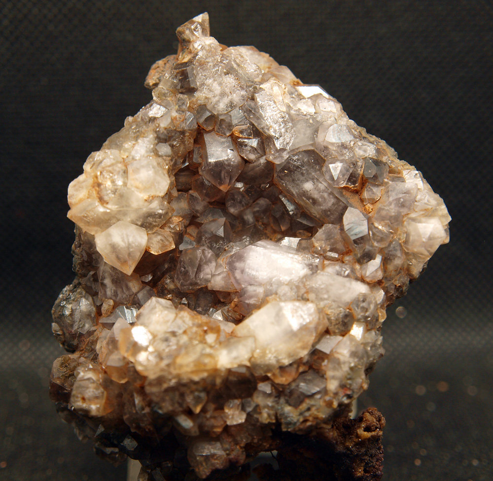Cuarzo
8 x 6 cm
(Autor: Pedro Antonio)