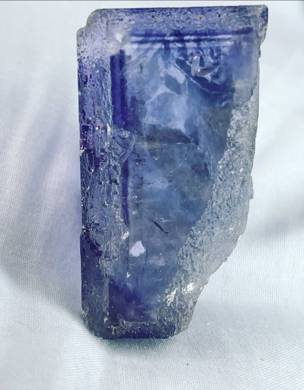 Fluorita
5cm de largo y 3cm de alto
(Autor: castrominerals)