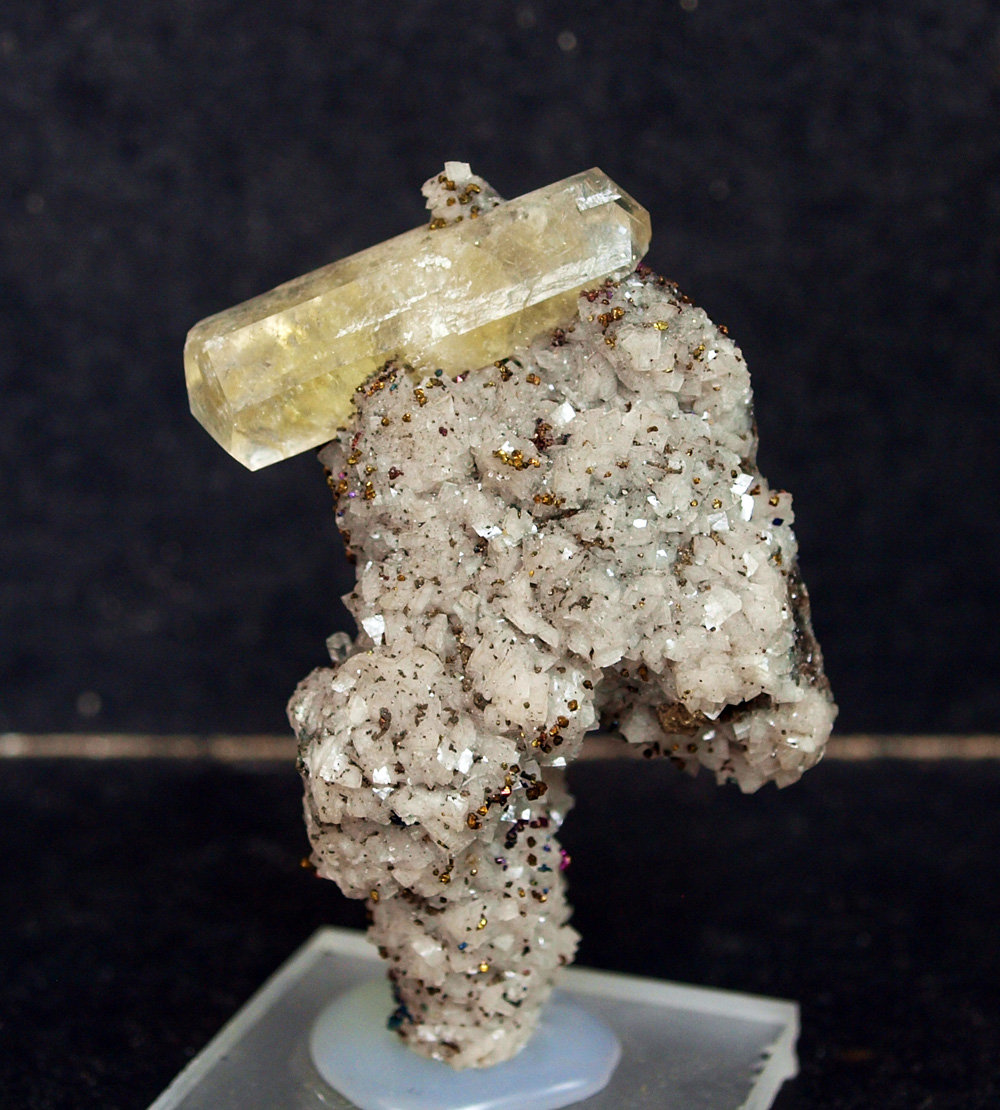 Calcita
6 x 3.5 cm
(Autor: Pedro Antonio)