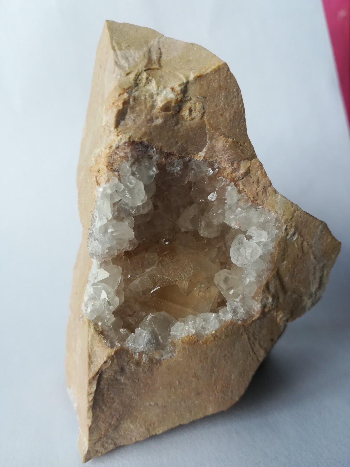 Calcita.
12 x 6 cm.
(Autor: Rafael varela olveira)