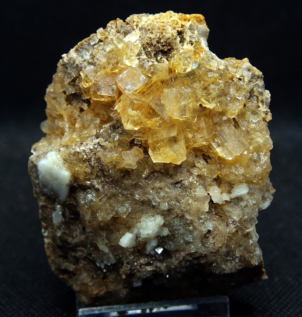 Fluorita y Celestina
8 x 6.5 cm
(Autor: Pedro Antonio)