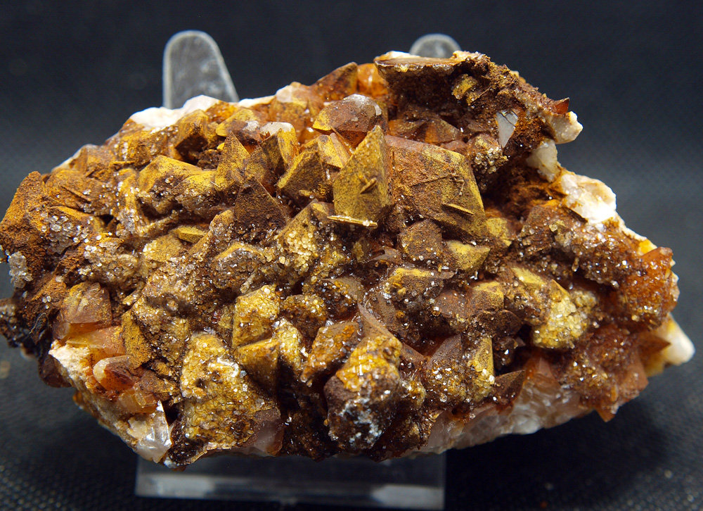 Calcita con óxidos de hierro
9 x 5.5 cm
(Autor: Pedro Antonio)