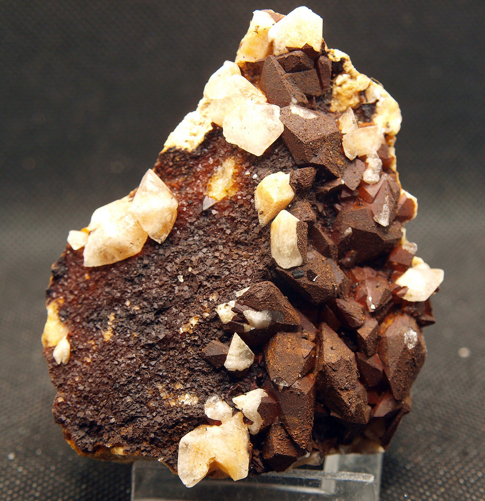 Calcita y Fluorita
8 x 6.5 cm
(Autor: Pedro Antonio)