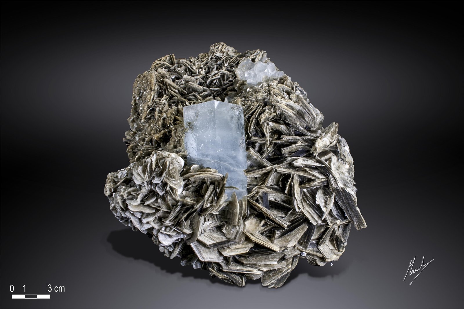 Berilo (variedad aguamarina)
200 X 135 mm
(Autor: Manuel Mesa)