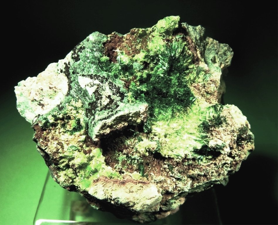 Cuprosklodowskita
65x50 mm.
(Autor: Jesus Franquesa Baucells)